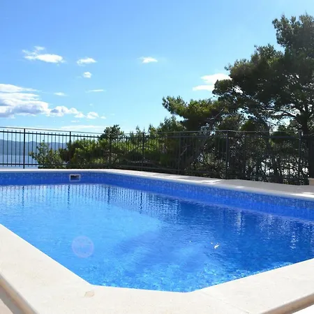 Villa Grim Brela Exterior photo